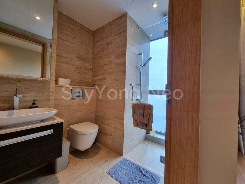 2 Bed Condo for Sale in  26 Newton - Image 4